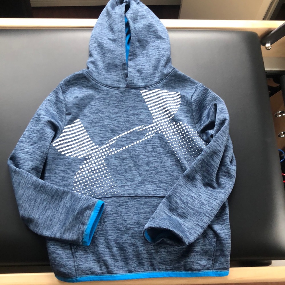 EUC Under Armour hoodie